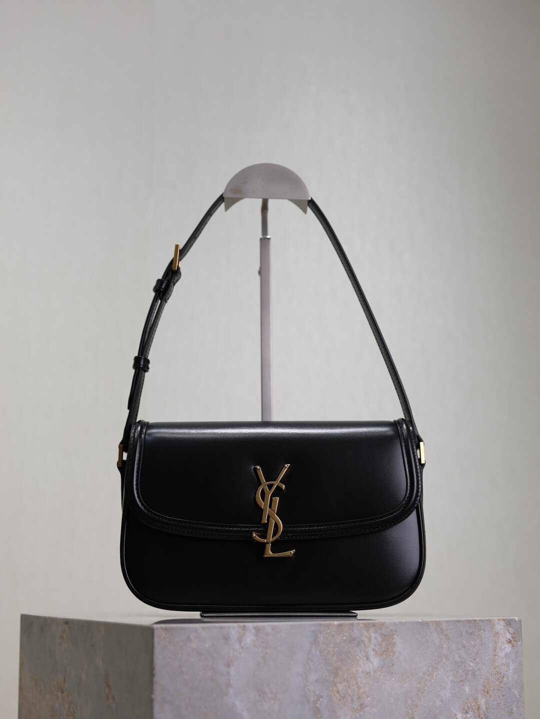 YSL 832330